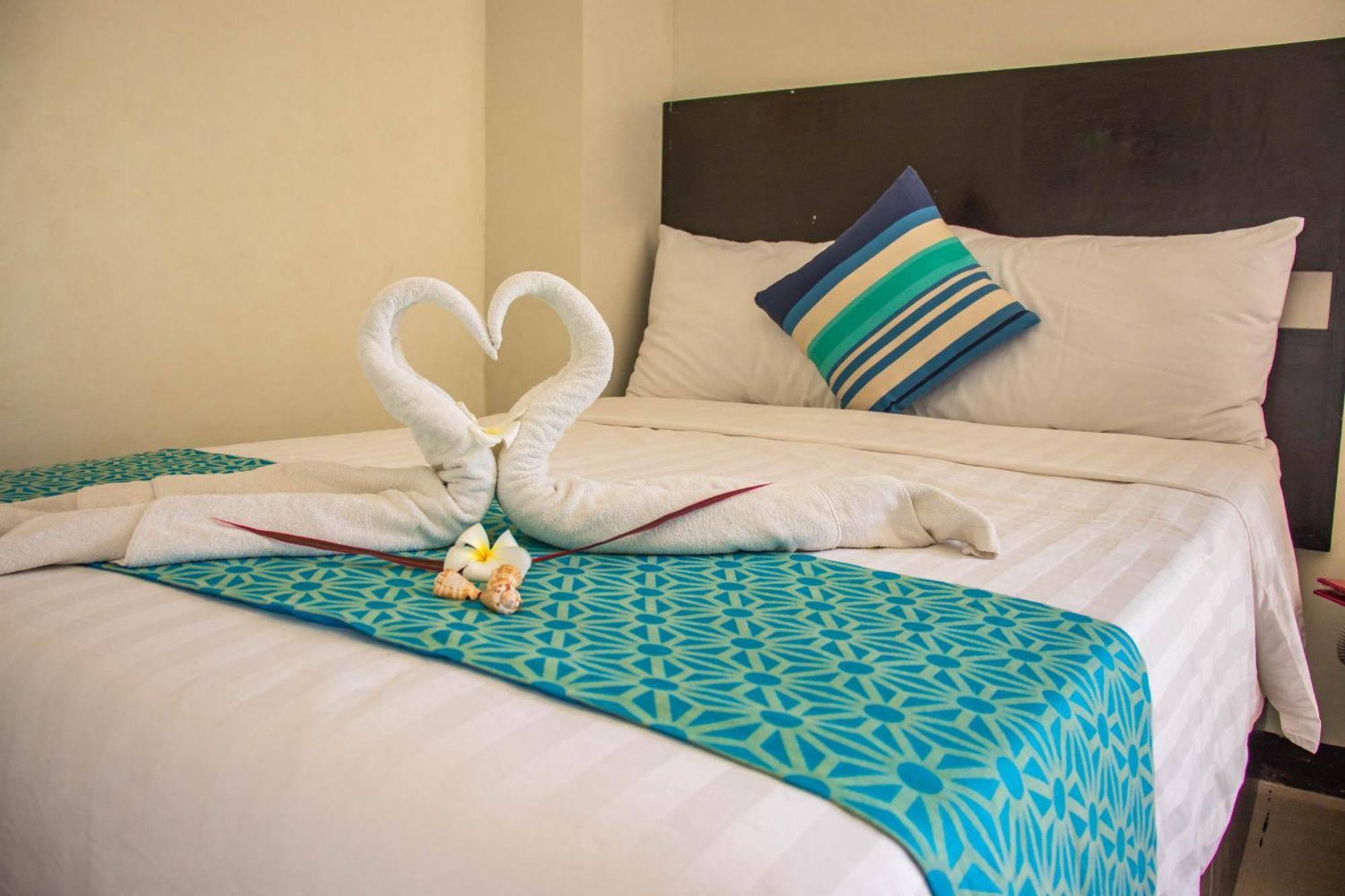 The Orient Beach Boracay Yapak Экстерьер фото